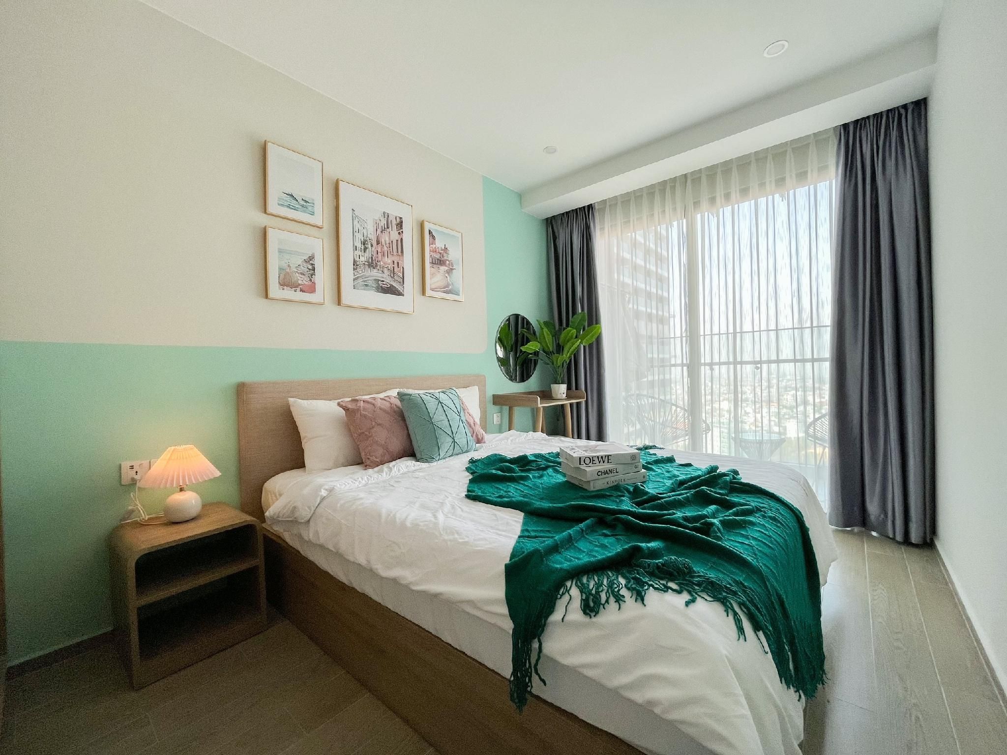 One Bedroom Apartment - Balcony