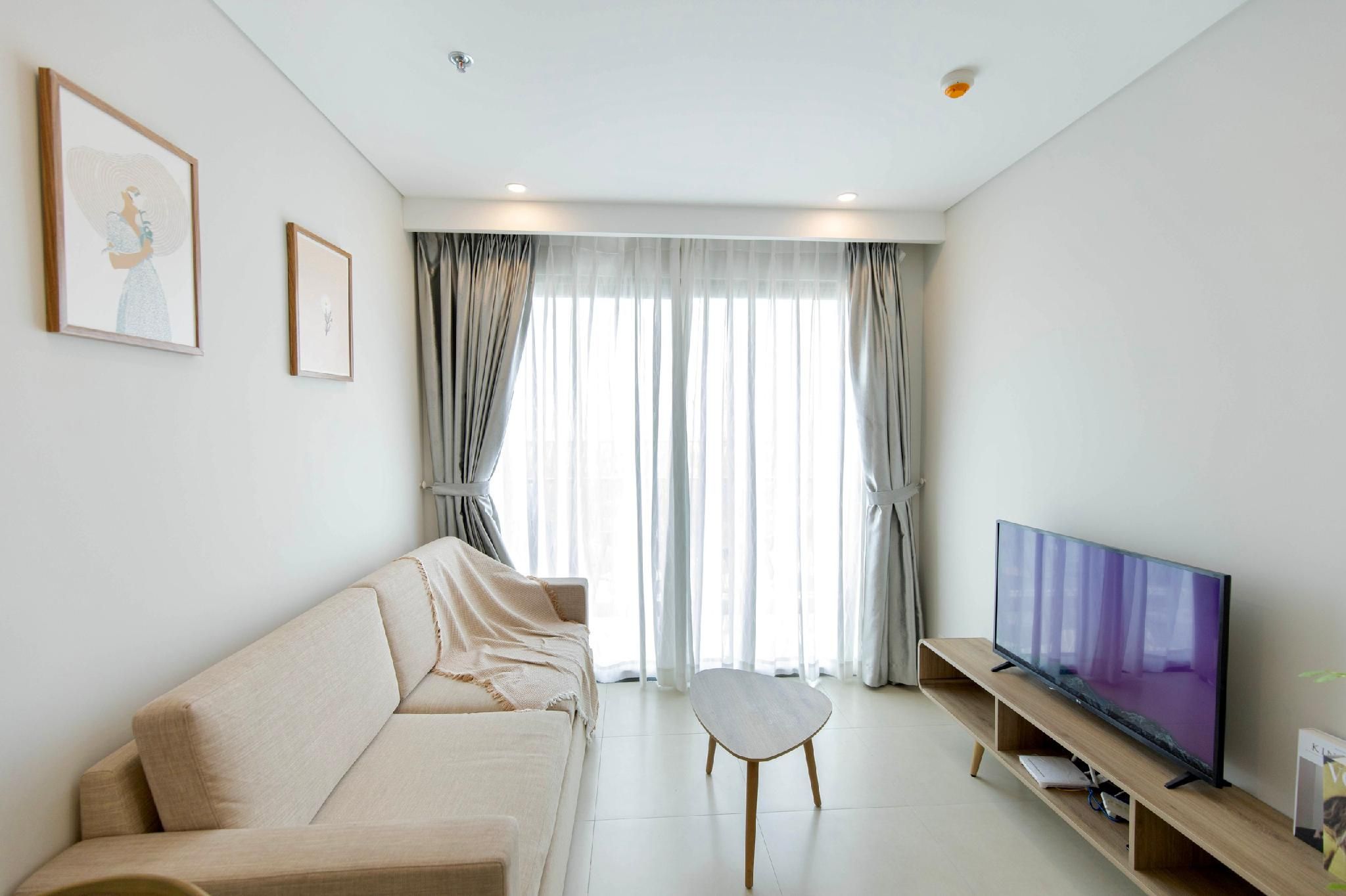 One Bedroom Apartment - Balcony