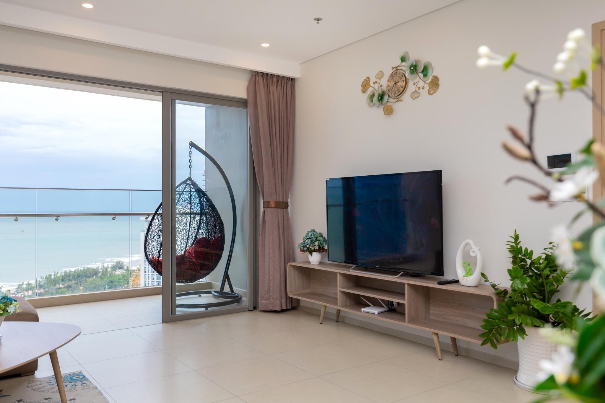 3-Bedroom Ocean View Apartment