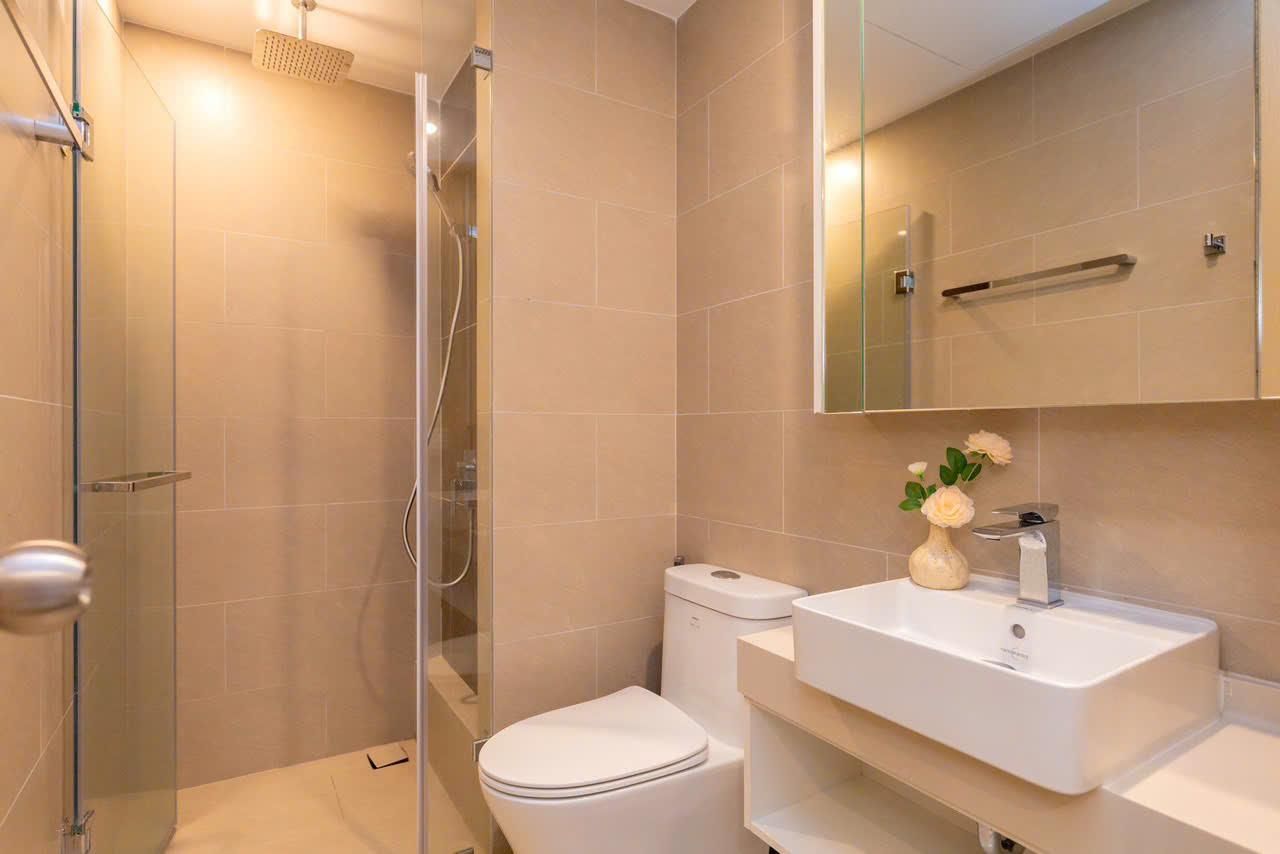 1-Bedroom City View Apartment