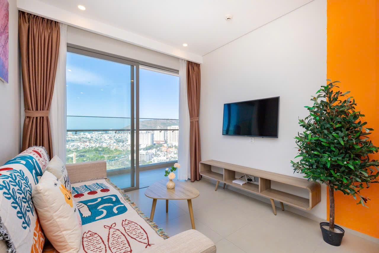 1-Bedroom City View Apartment