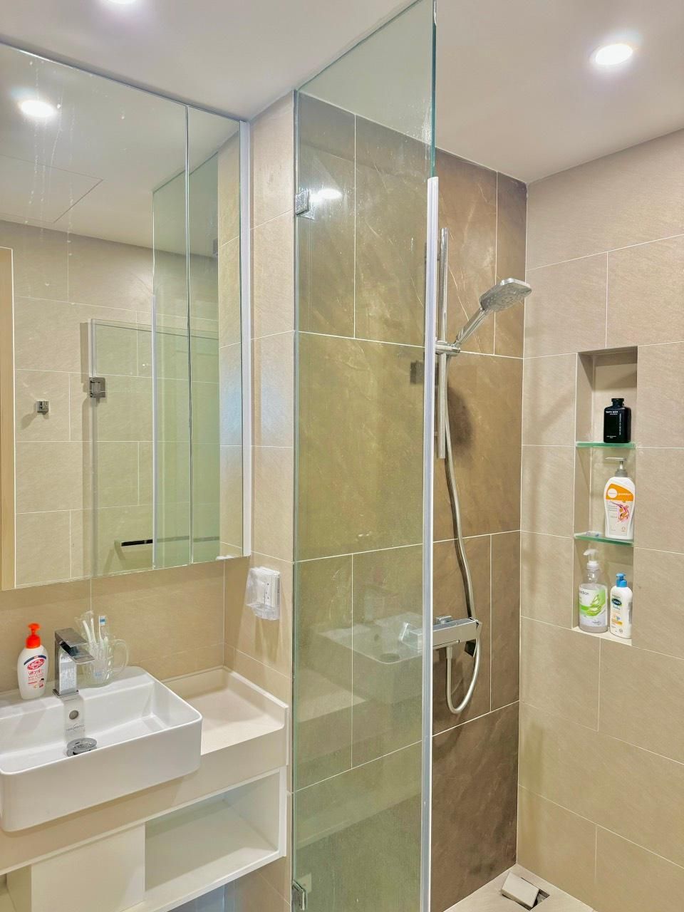 2-Bedroom Apartment