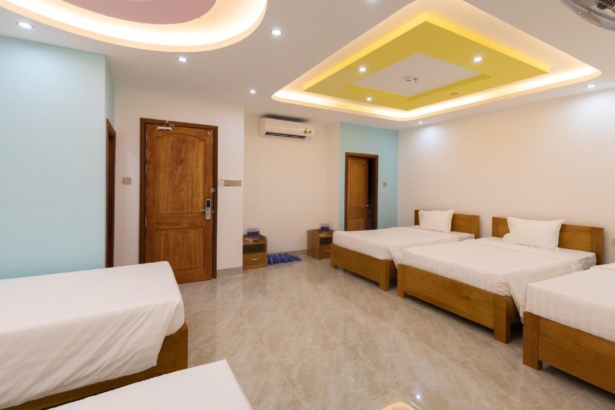 Deluxe Family Room