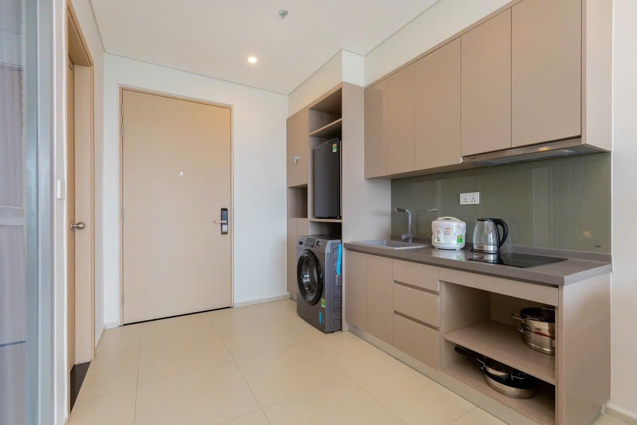 One Bedroom Apartment