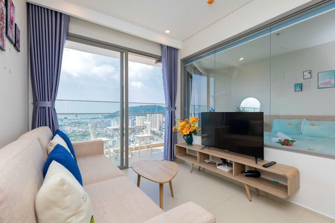 One Bedroom Apartment
