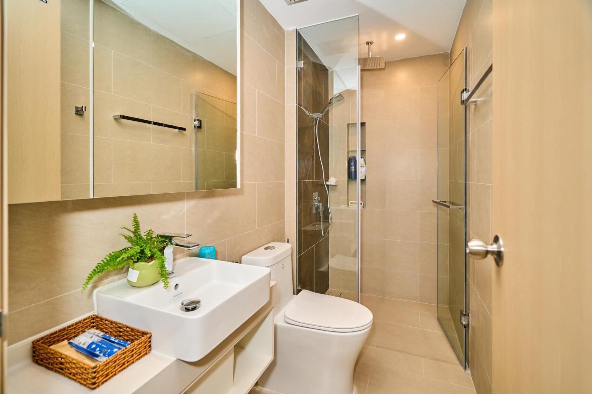 3-Bedroom Sea View Apartment