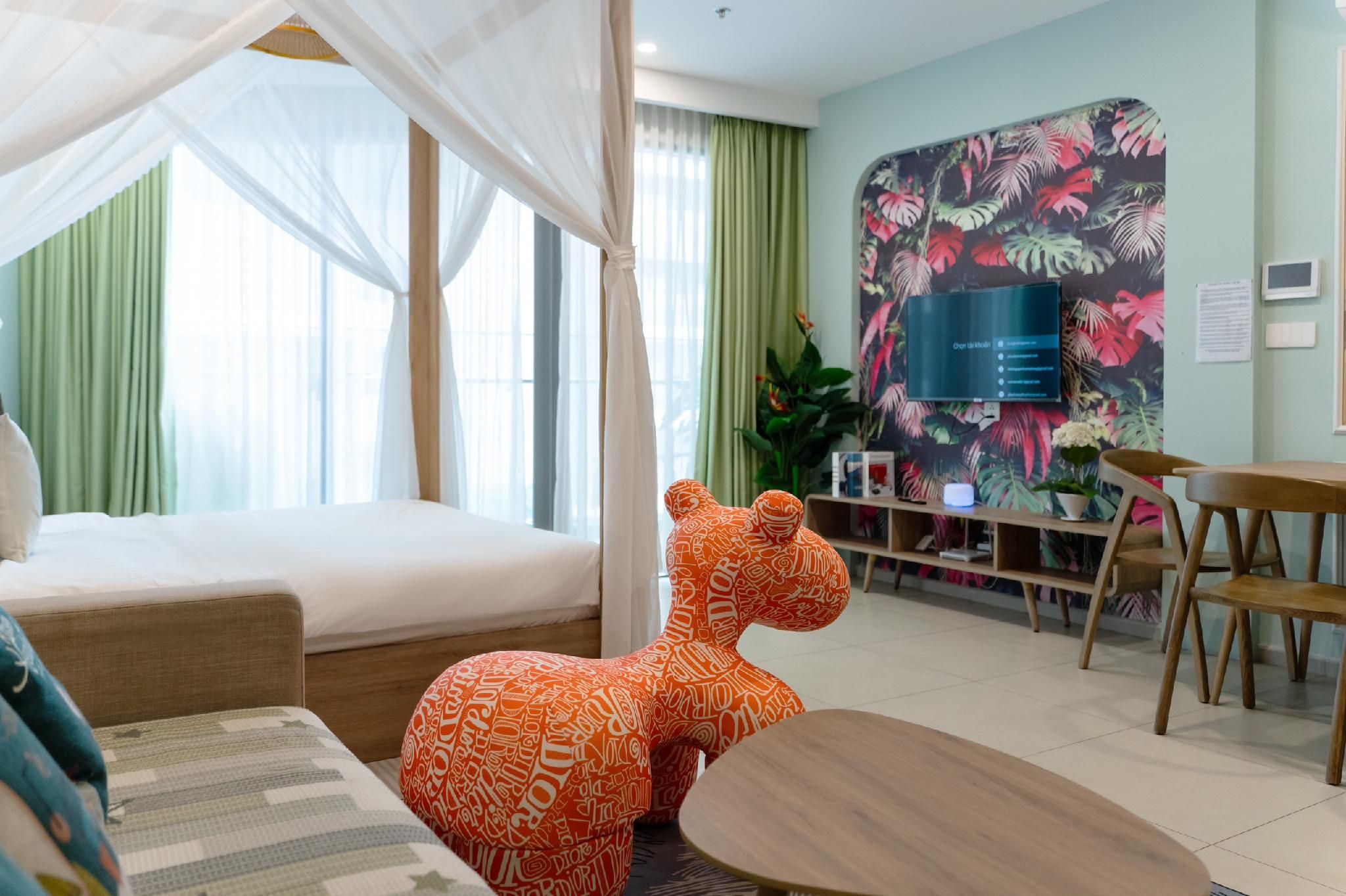 Studio Apartment