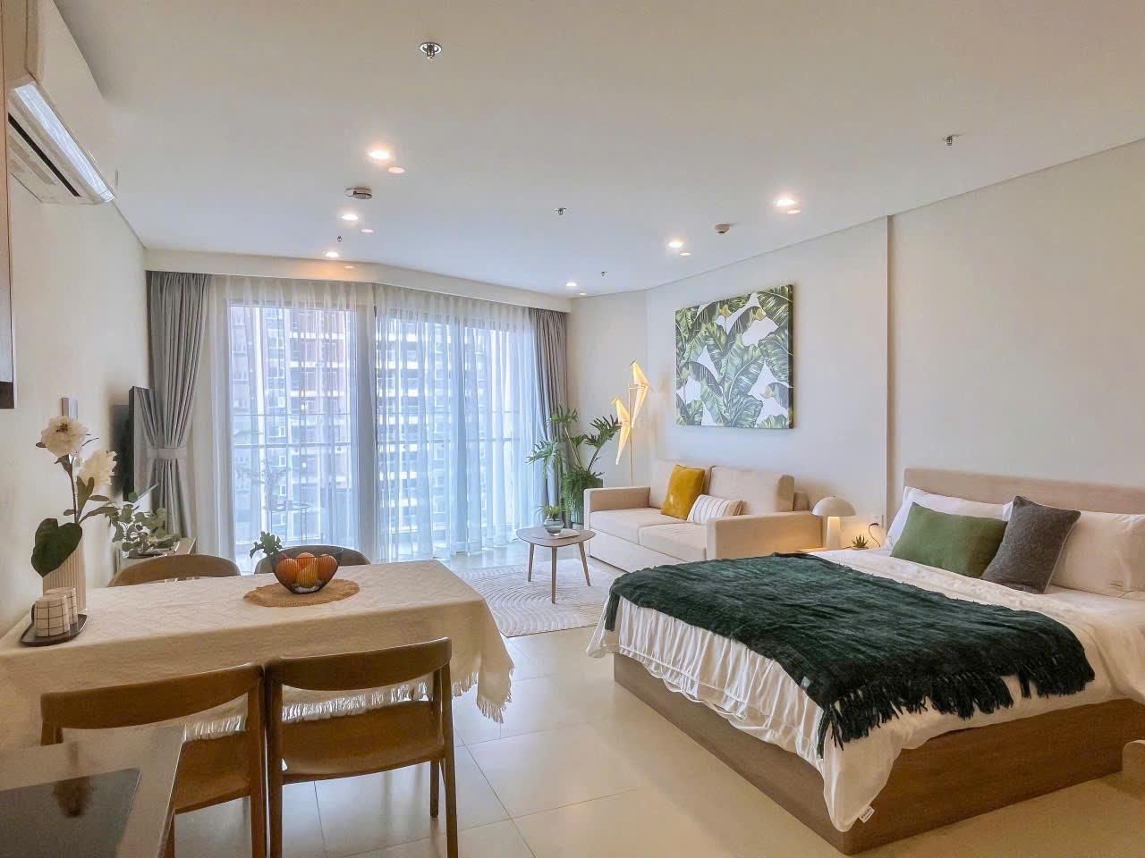 Studio Apartment