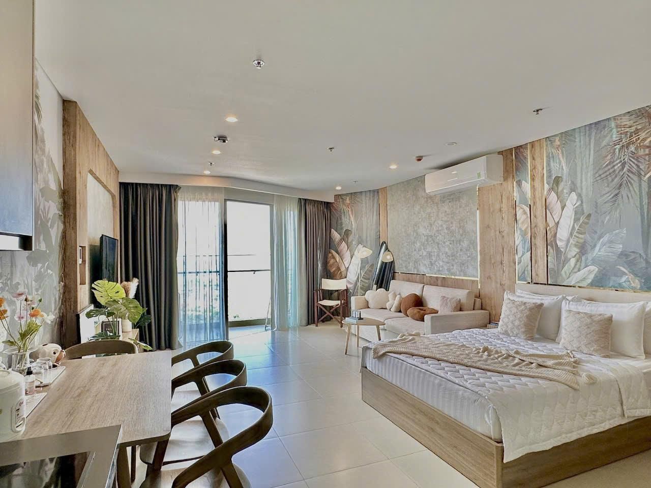 Studio Apartment