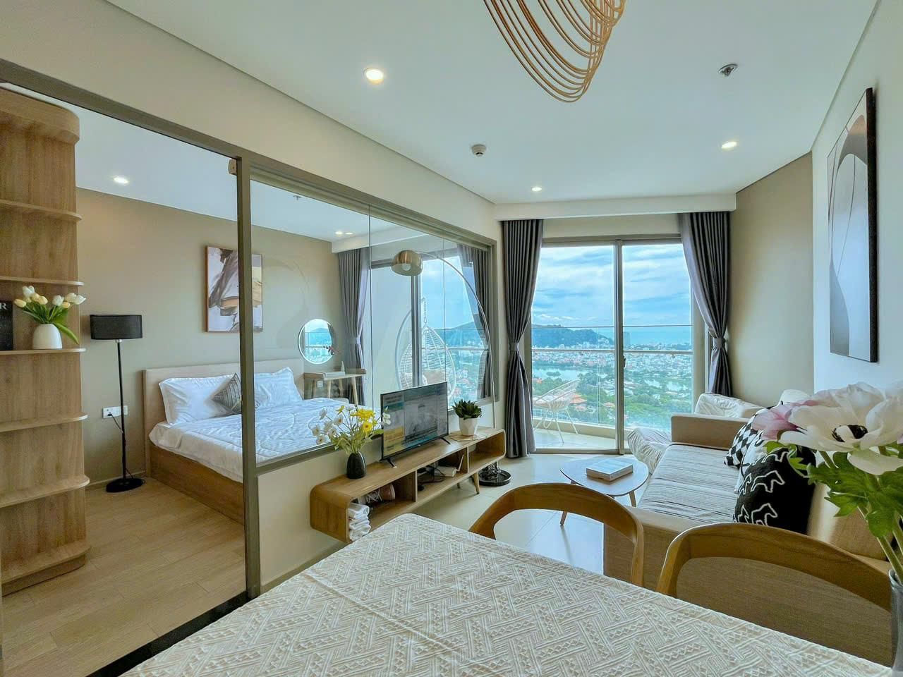 Luxury 2-Bedroom Apartment