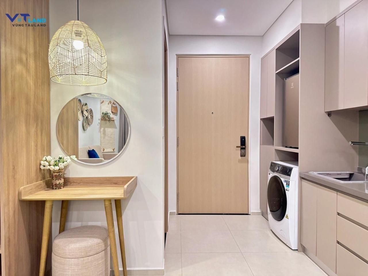 1-Bedroom Apartment with Balcony