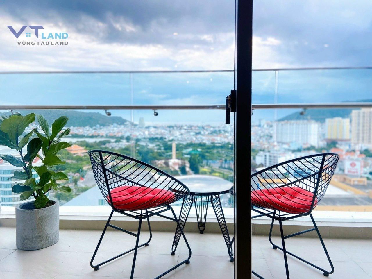2 Bedroom Apartment, Balcony
