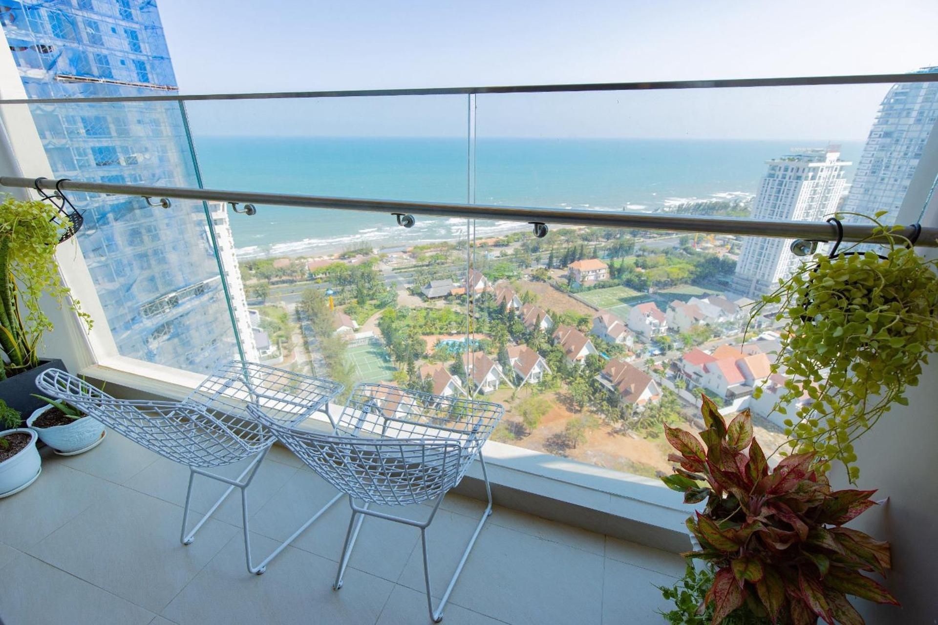 Two-Bedroom Apartment with Sea View