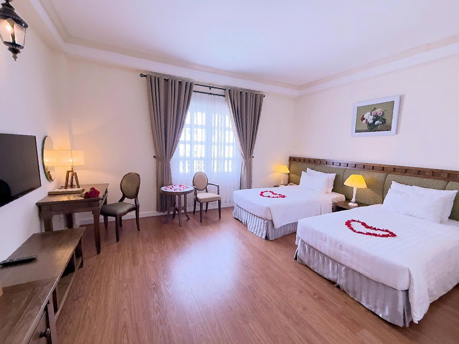 Superior Twin Room