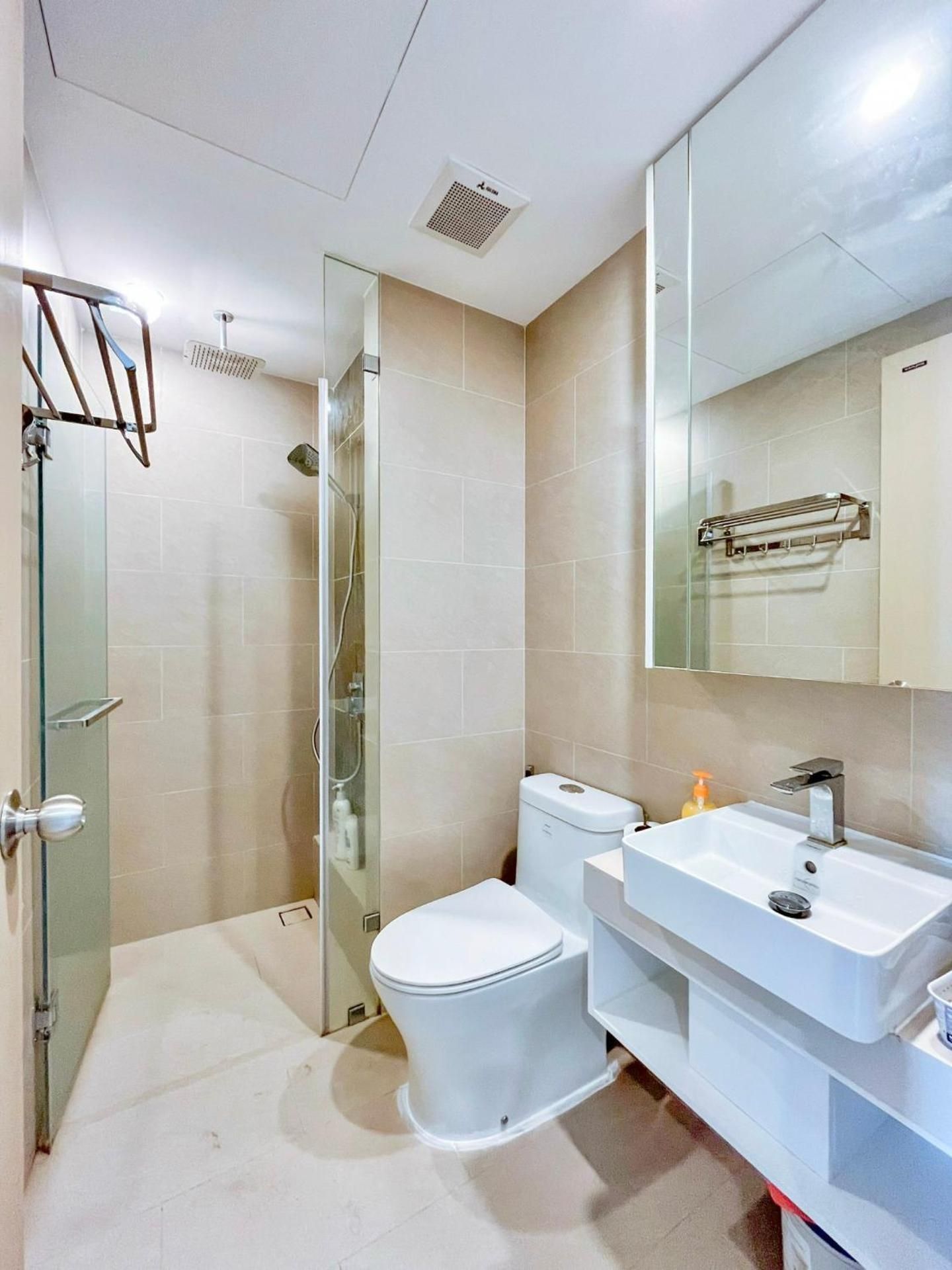 1-Bedroom Condo
