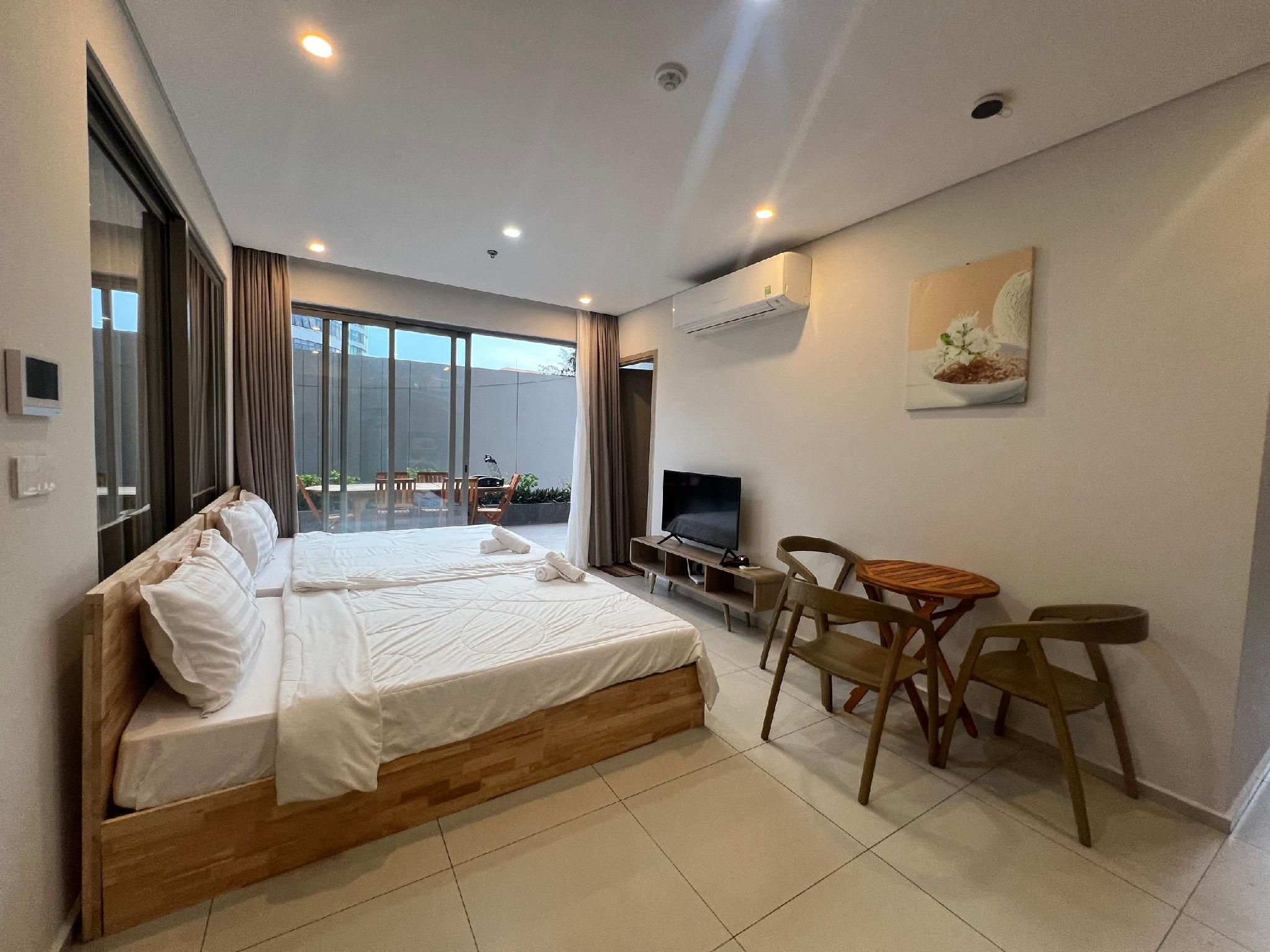 2-Bedroom Apartment - Pet-Friendly