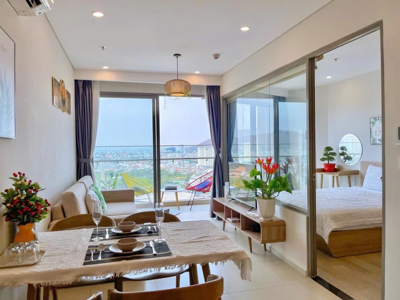 Two-Bedroom Apartment with Balcony and Sea View