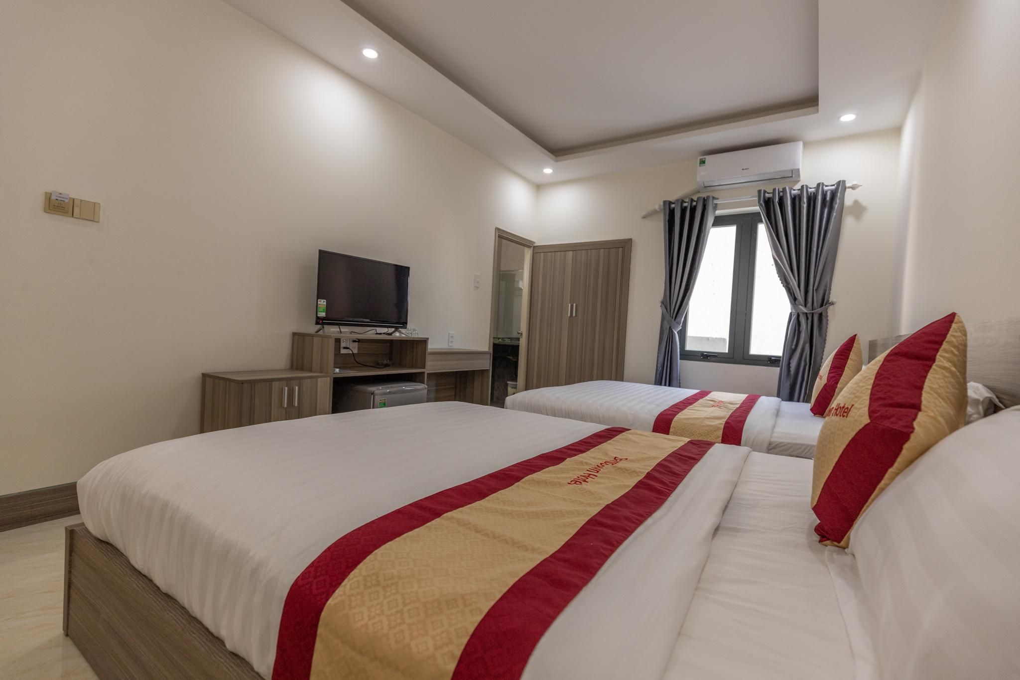 Deluxe Family Room
