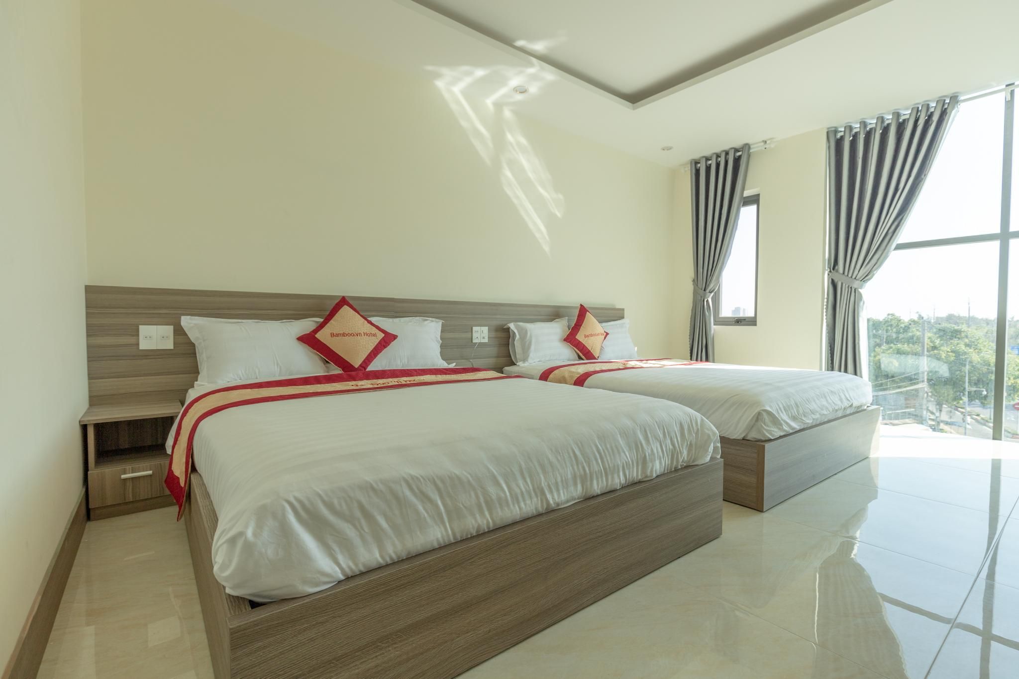Suite Family Room