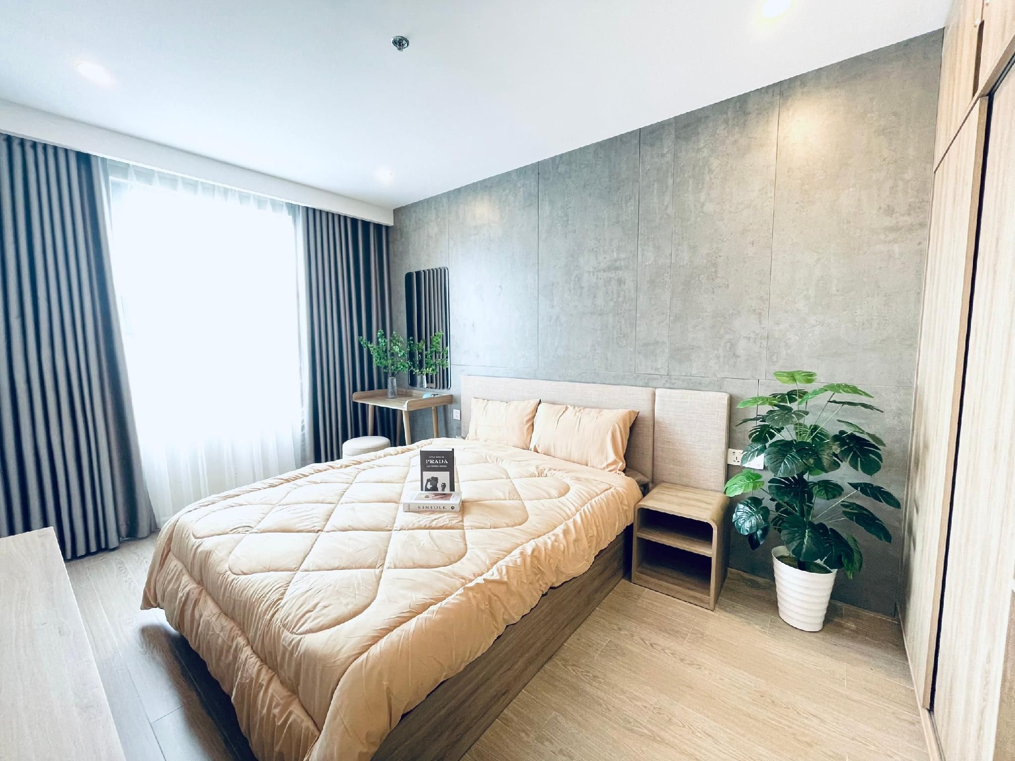 Three-Bedroom Ocean View Apartment