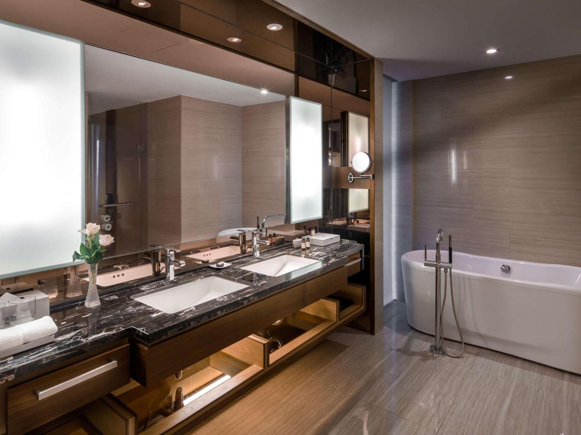 Suite Lounge
