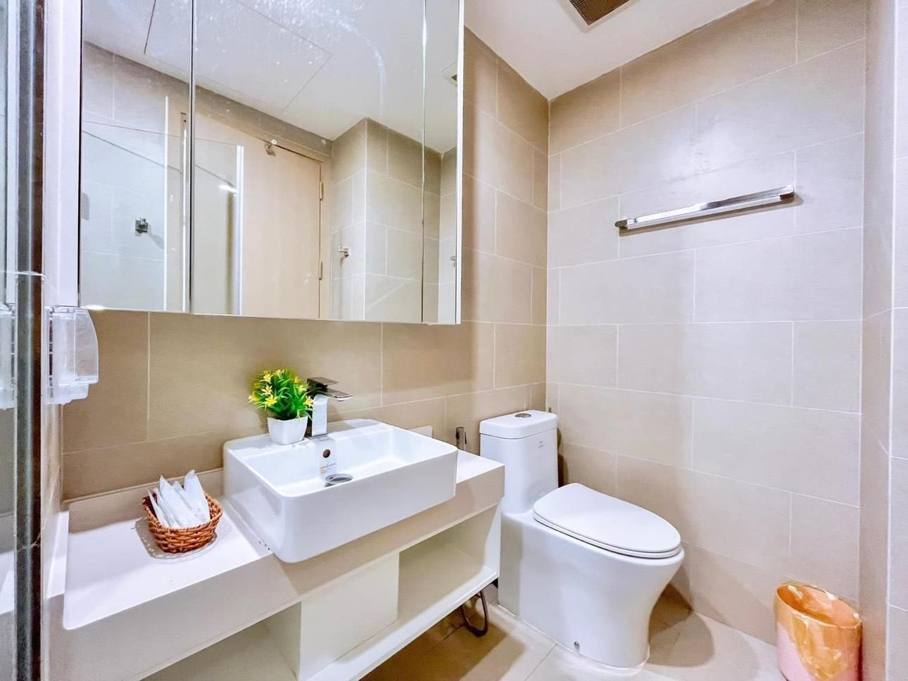 2-Bedroom Residence with Balcony