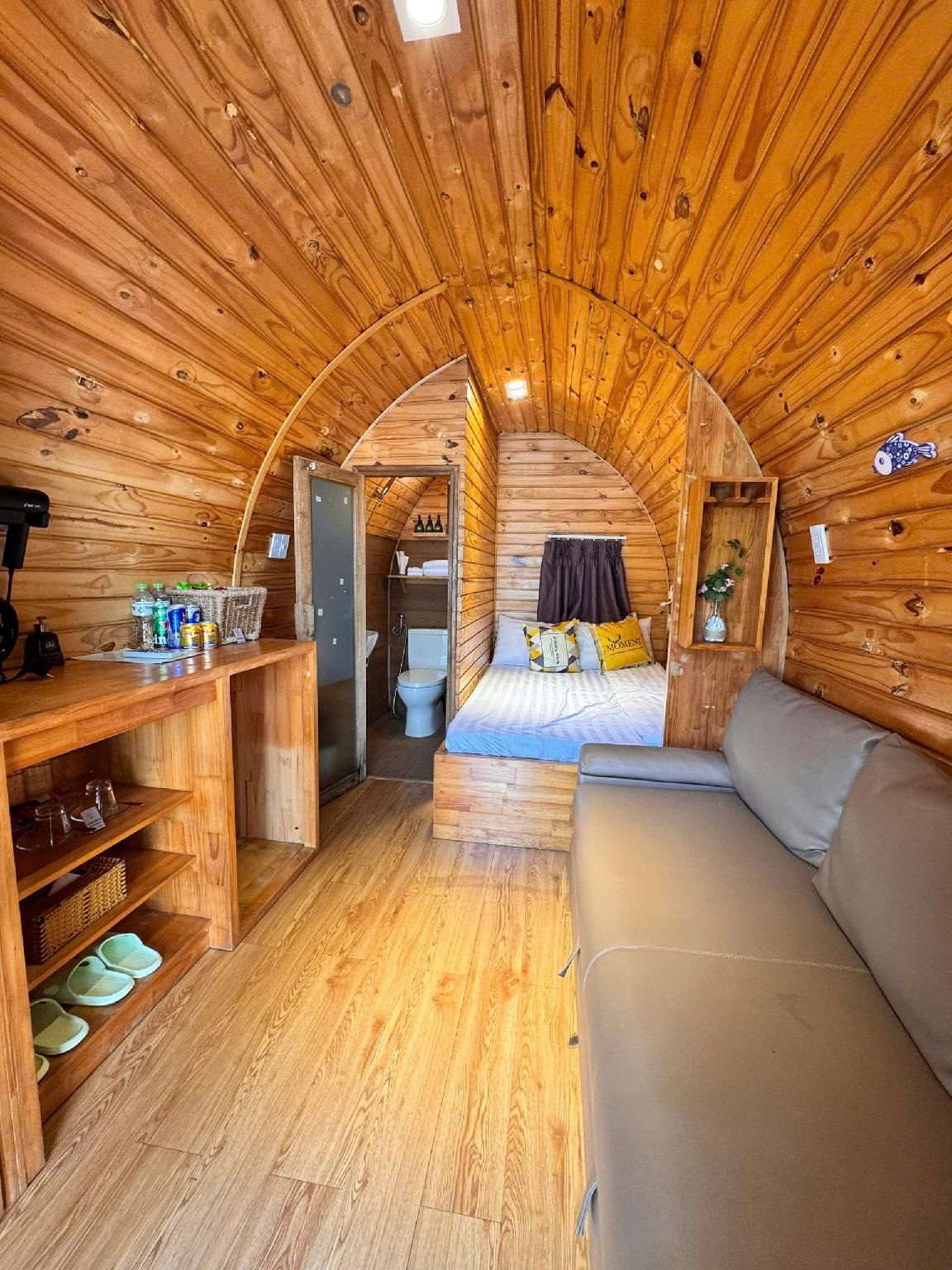 The Leaf Cafe & Glamping Bungalow 1 Double Bed 2