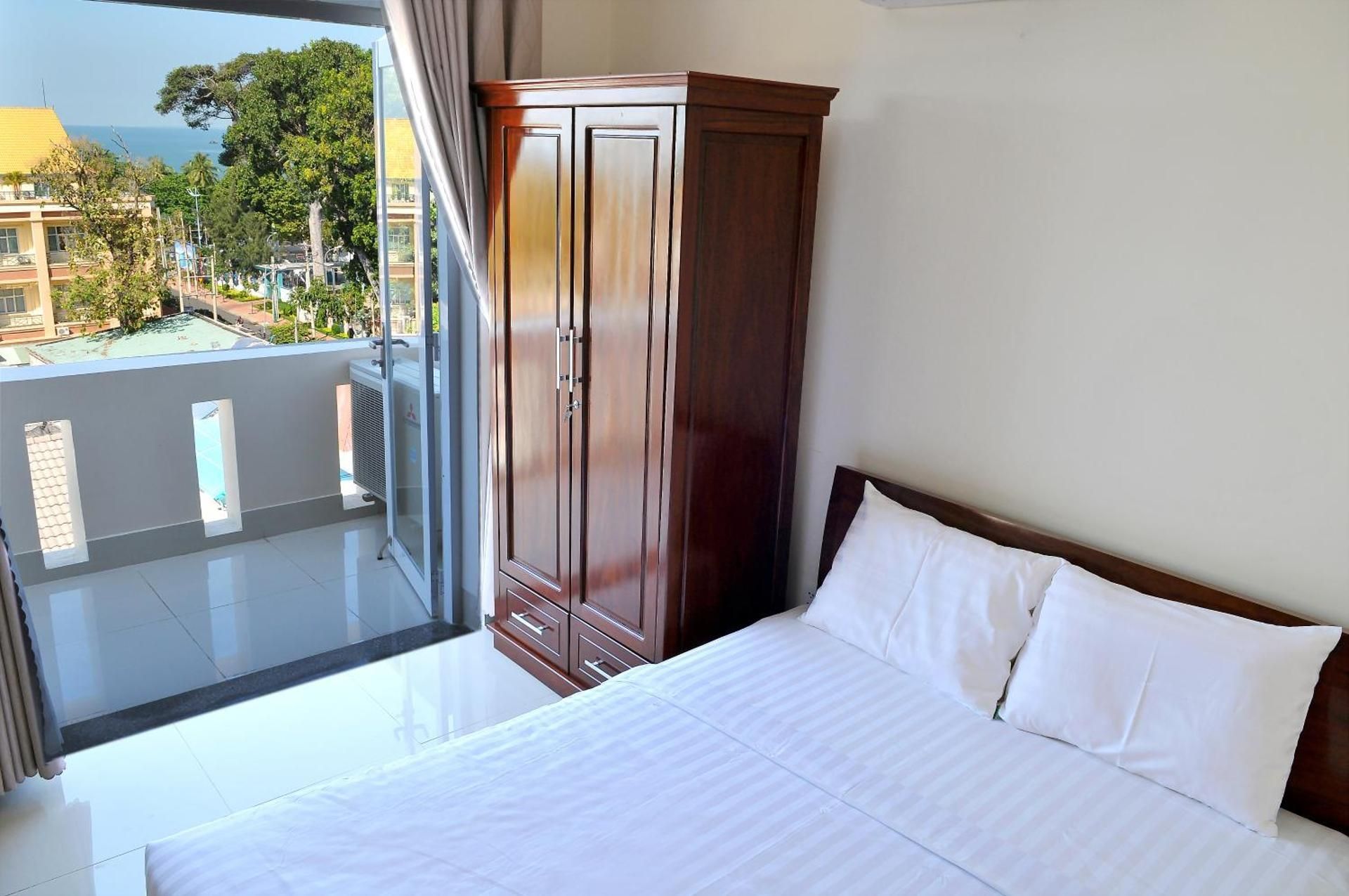 Standard Apartment