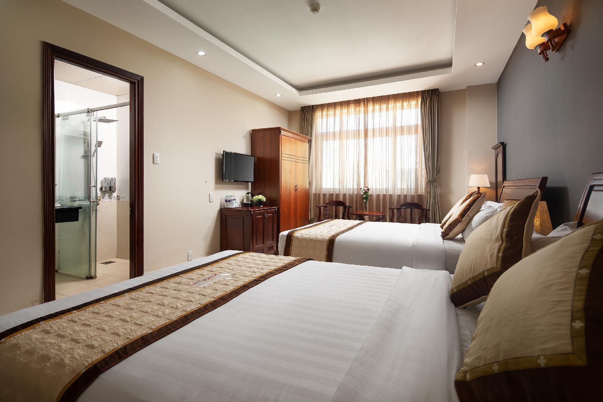 Deluxe Quadruple