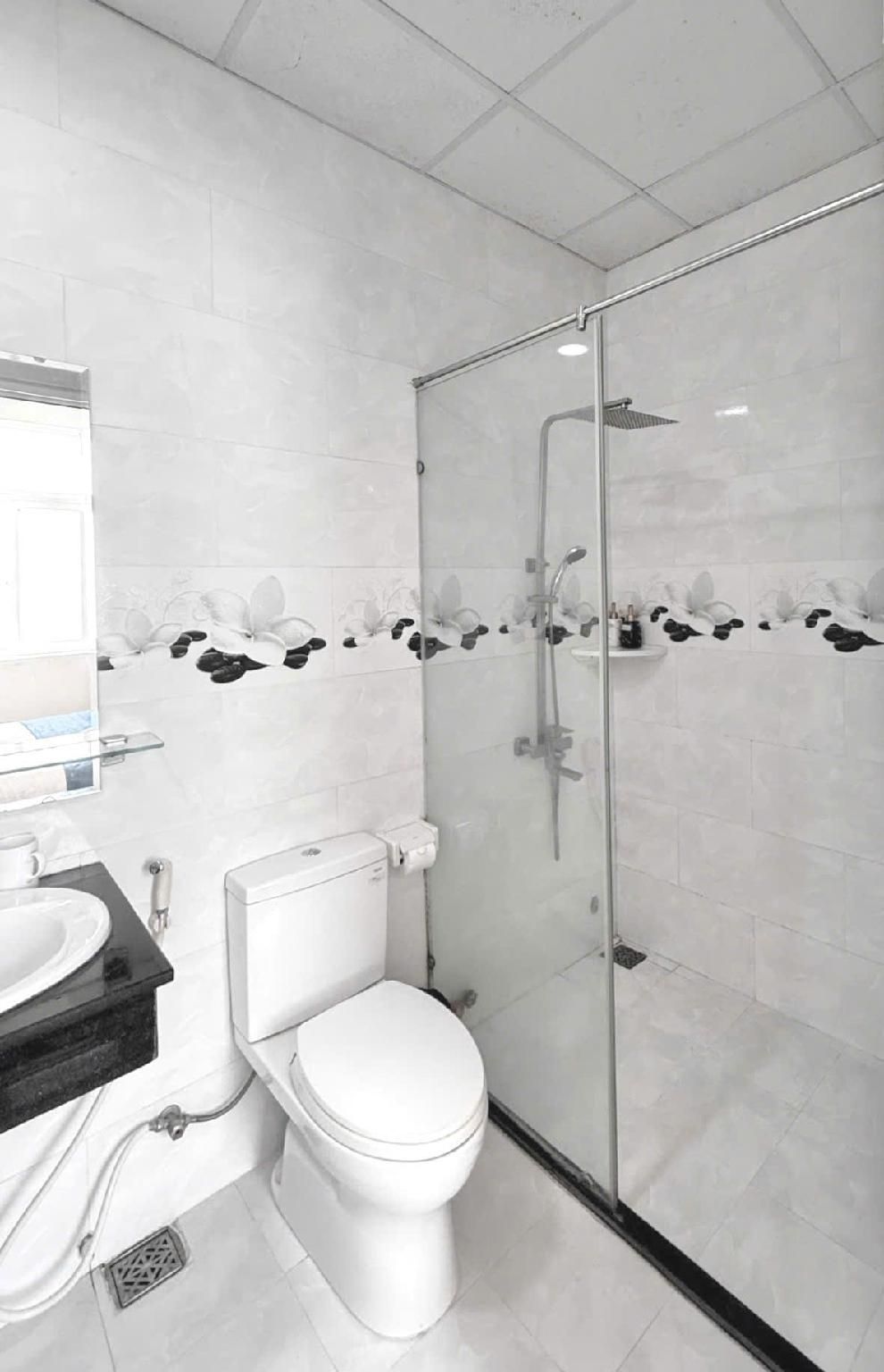 2 Bedroom Deluxe Apartment - 1 Queen, 1 Double