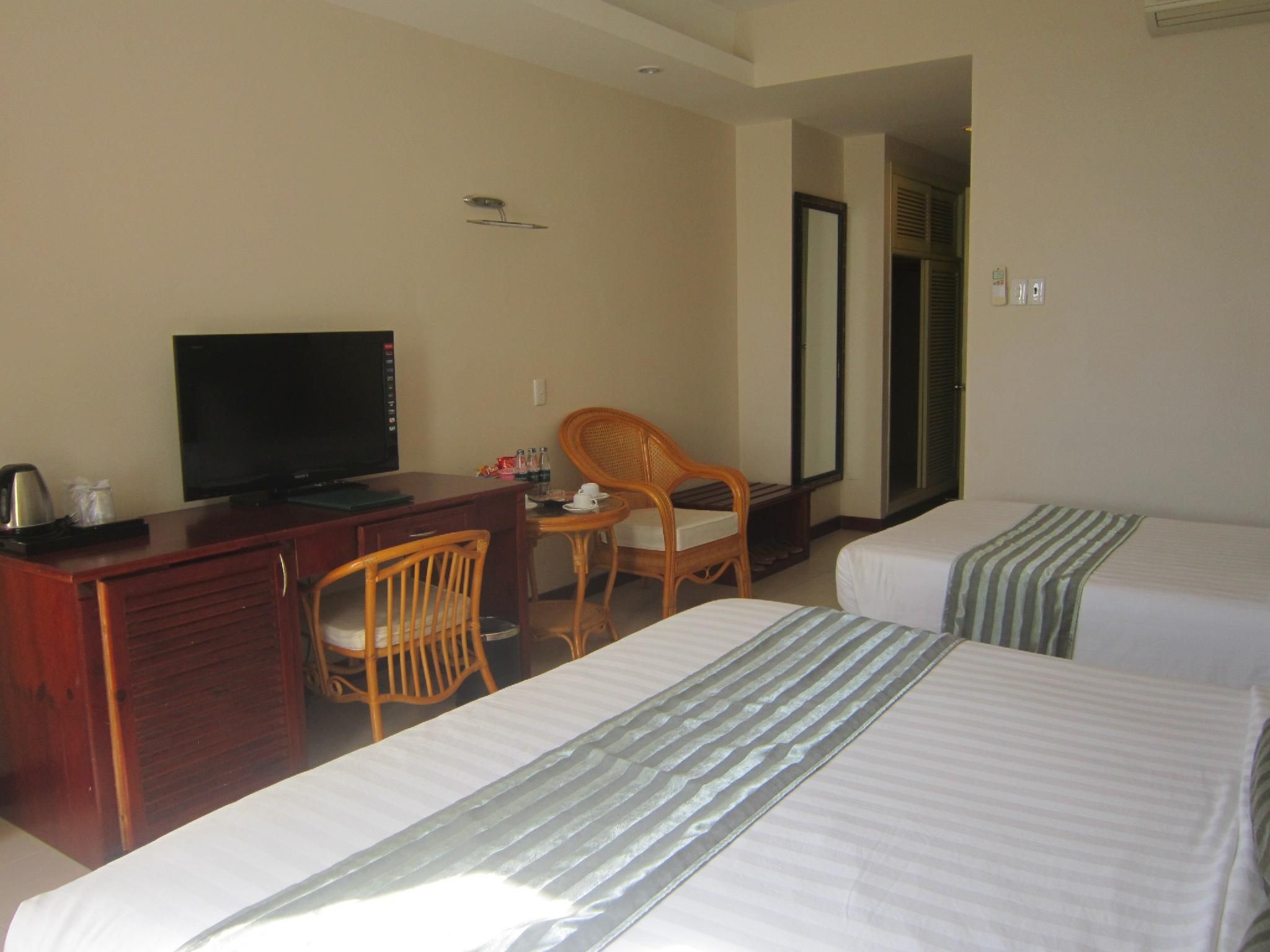 The Coast Hotel Deluxe Triple Sea View