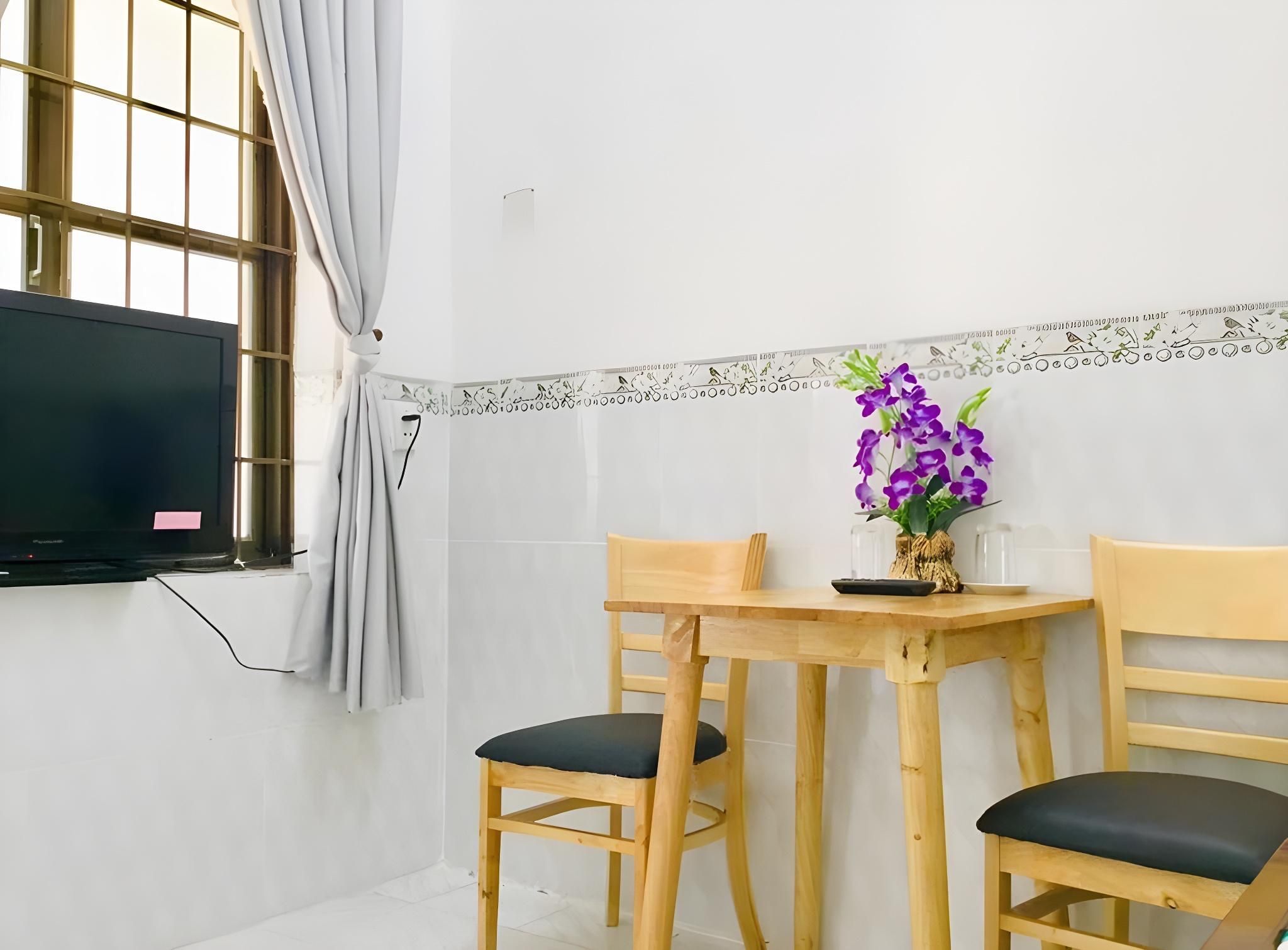 Standard King Room