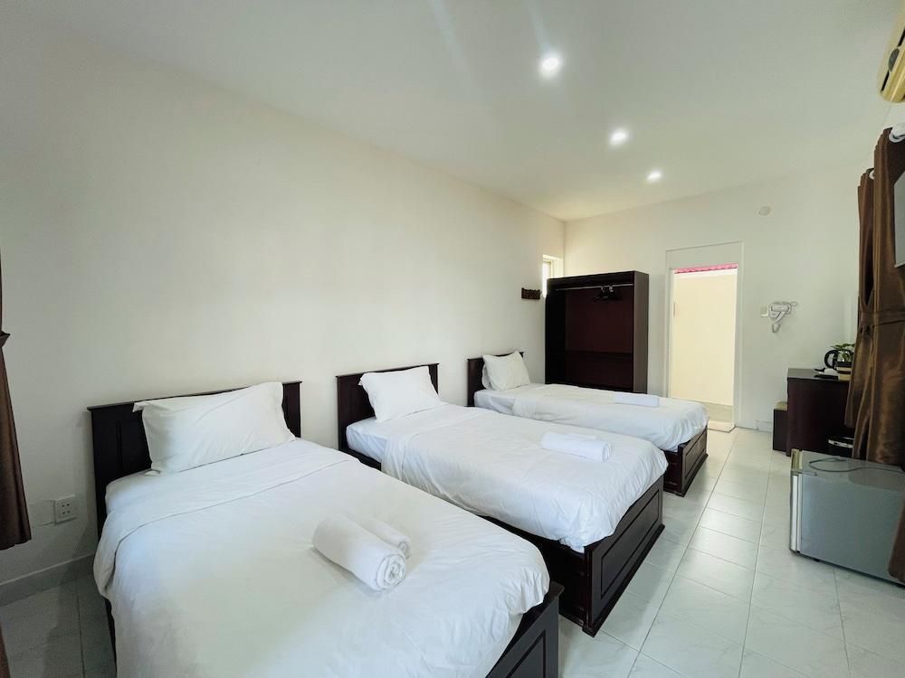 Triple Room with Balcony