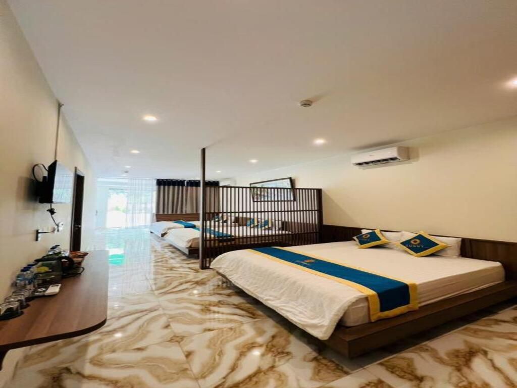 Deluxe Family Room