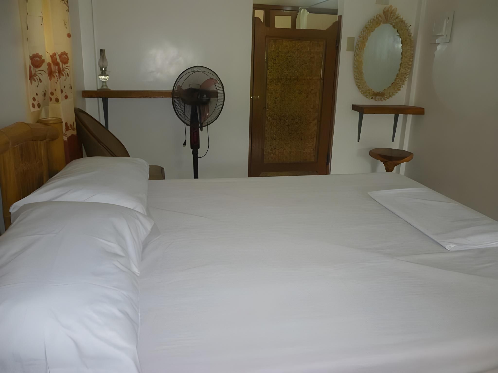 The Pelicans Resort Cottage Room