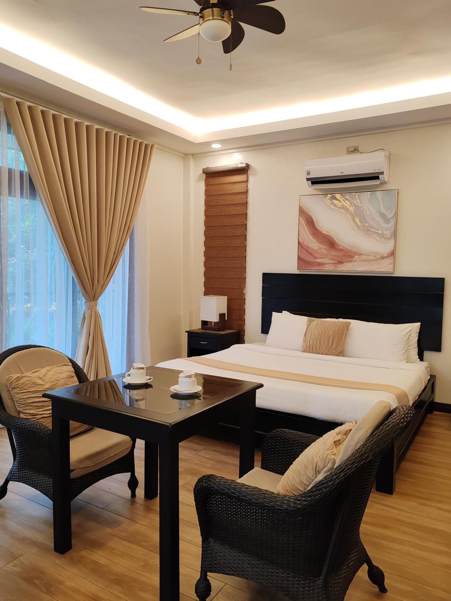 The Zen Villas Resort King Room with Garden View 2