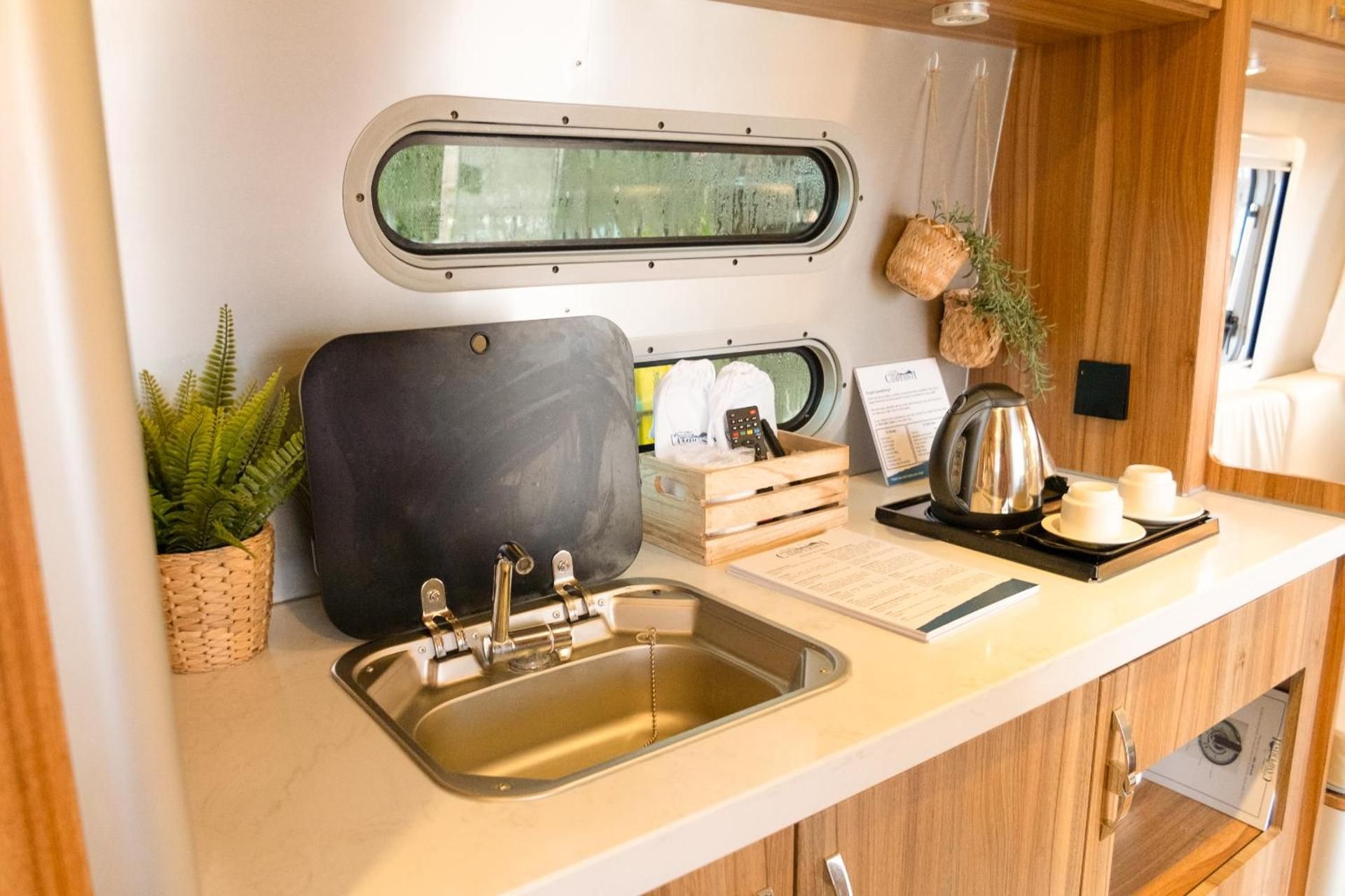 Camperisti Club Laiya Camper Room 2