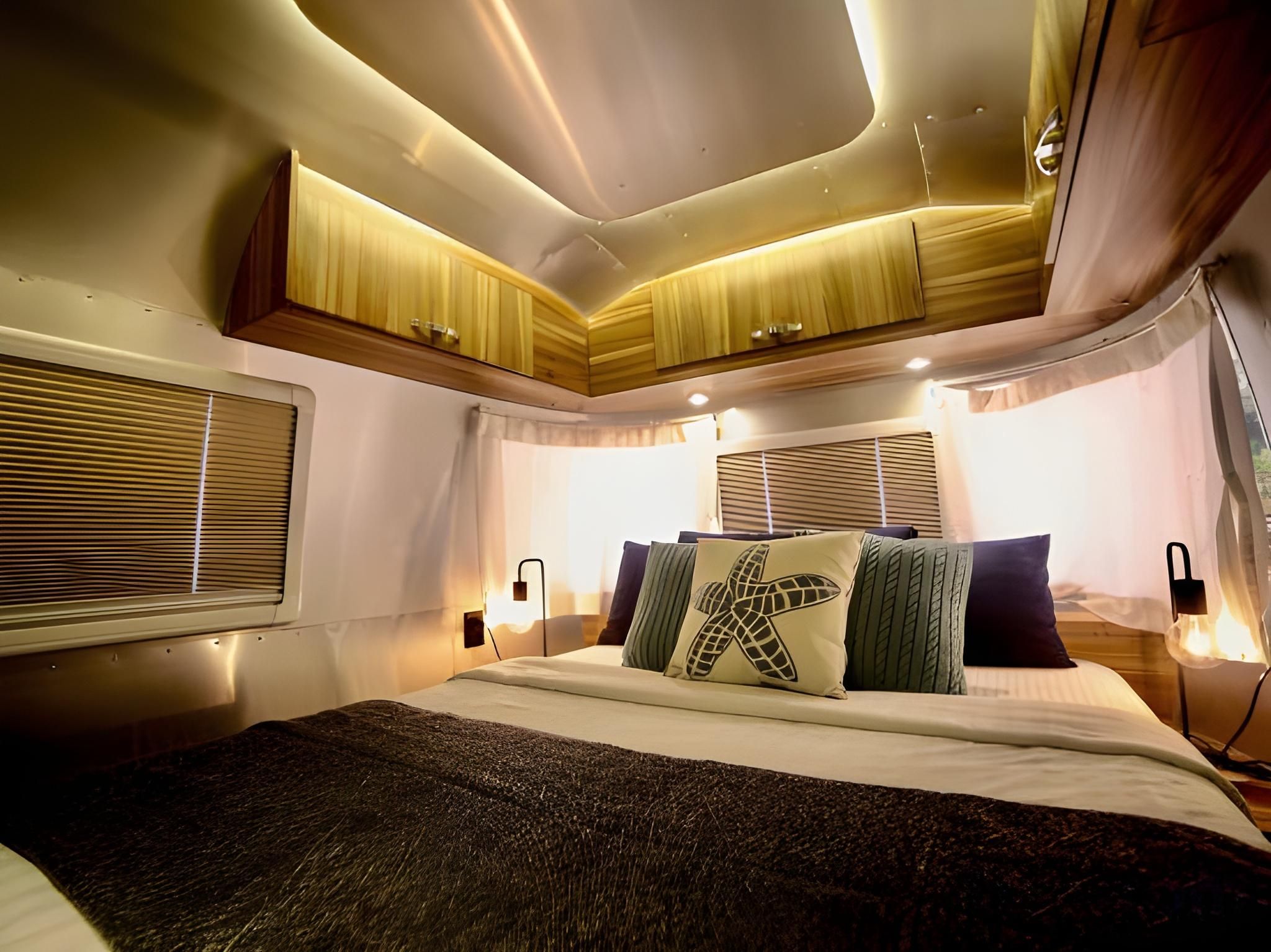 Camperisti Club Laiya Camper Room