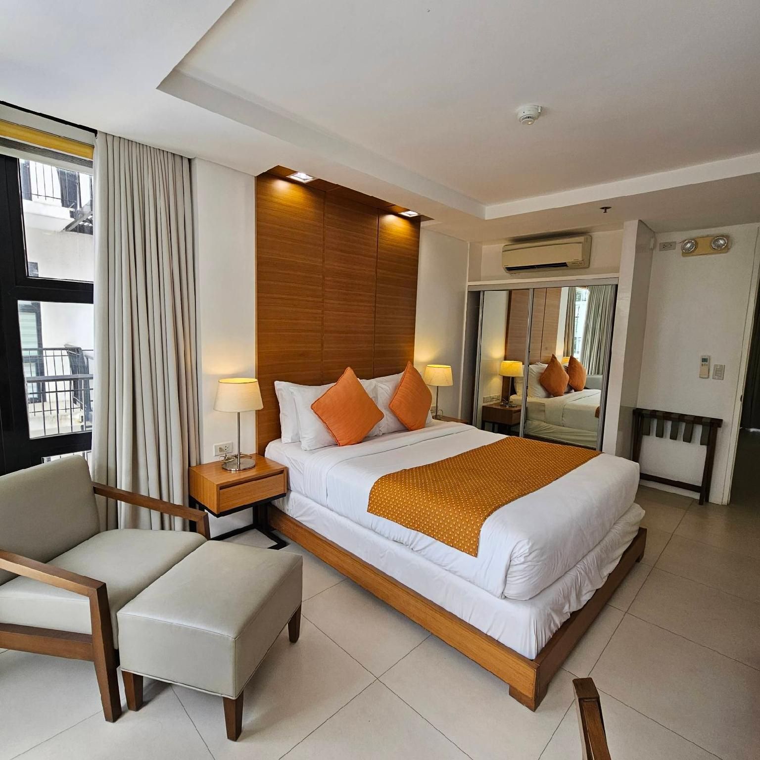 Executive Suite