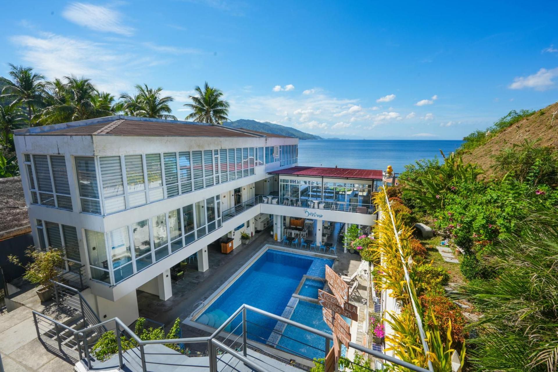 Destino Beach Club Dive Resort And Hotel