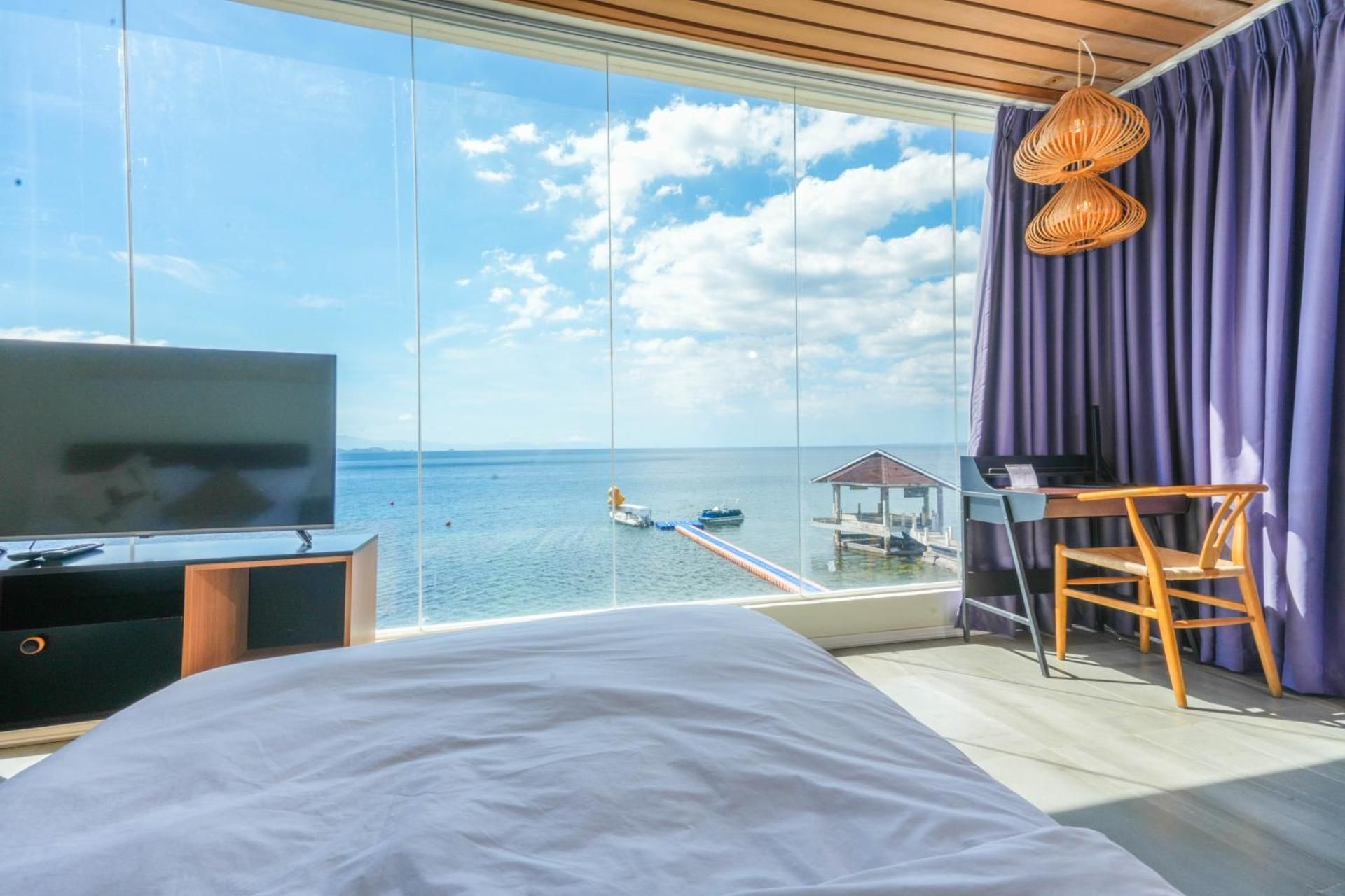 Superior Twin Room with Sea View