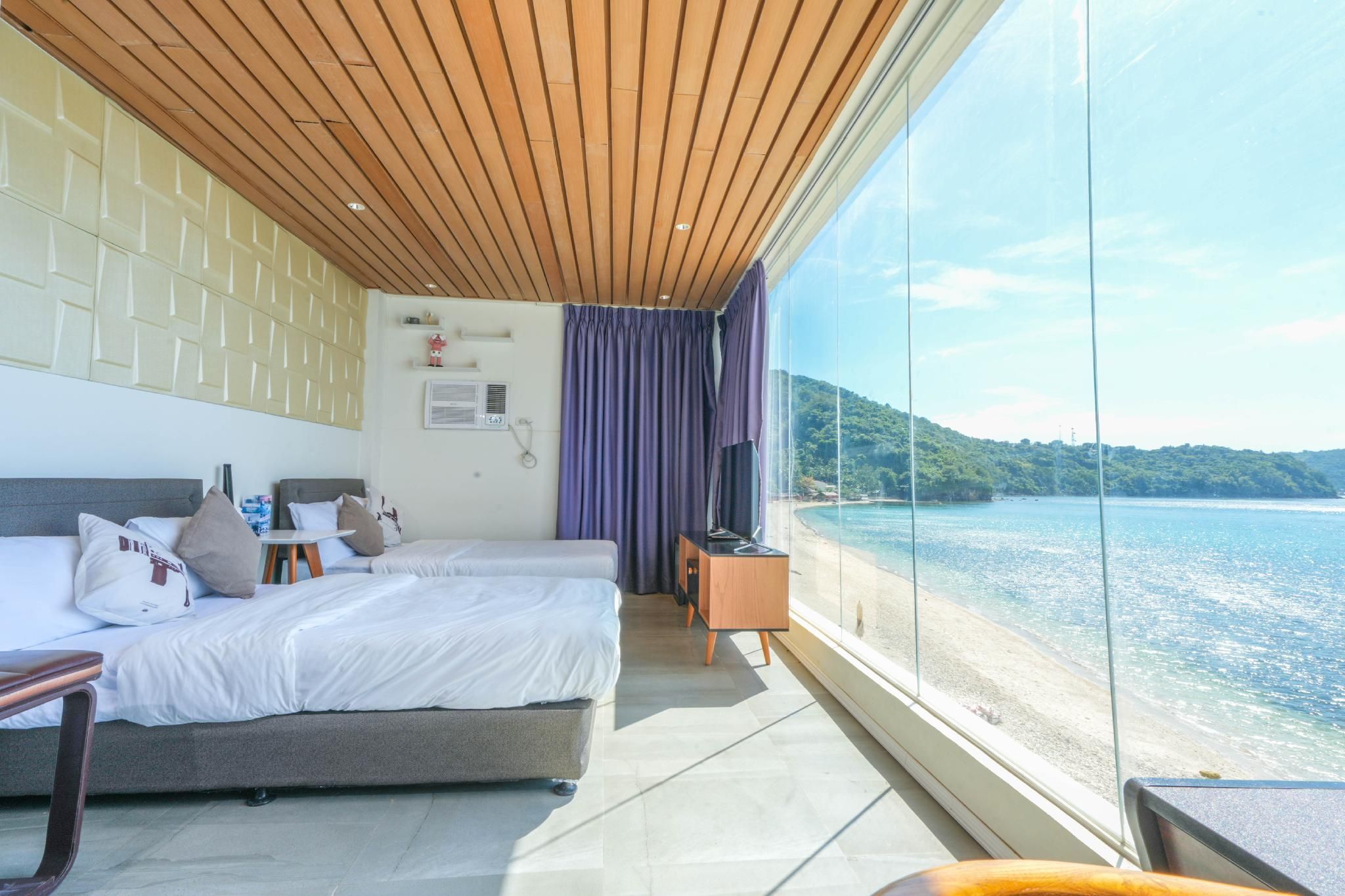 Signature Ocean View Suite