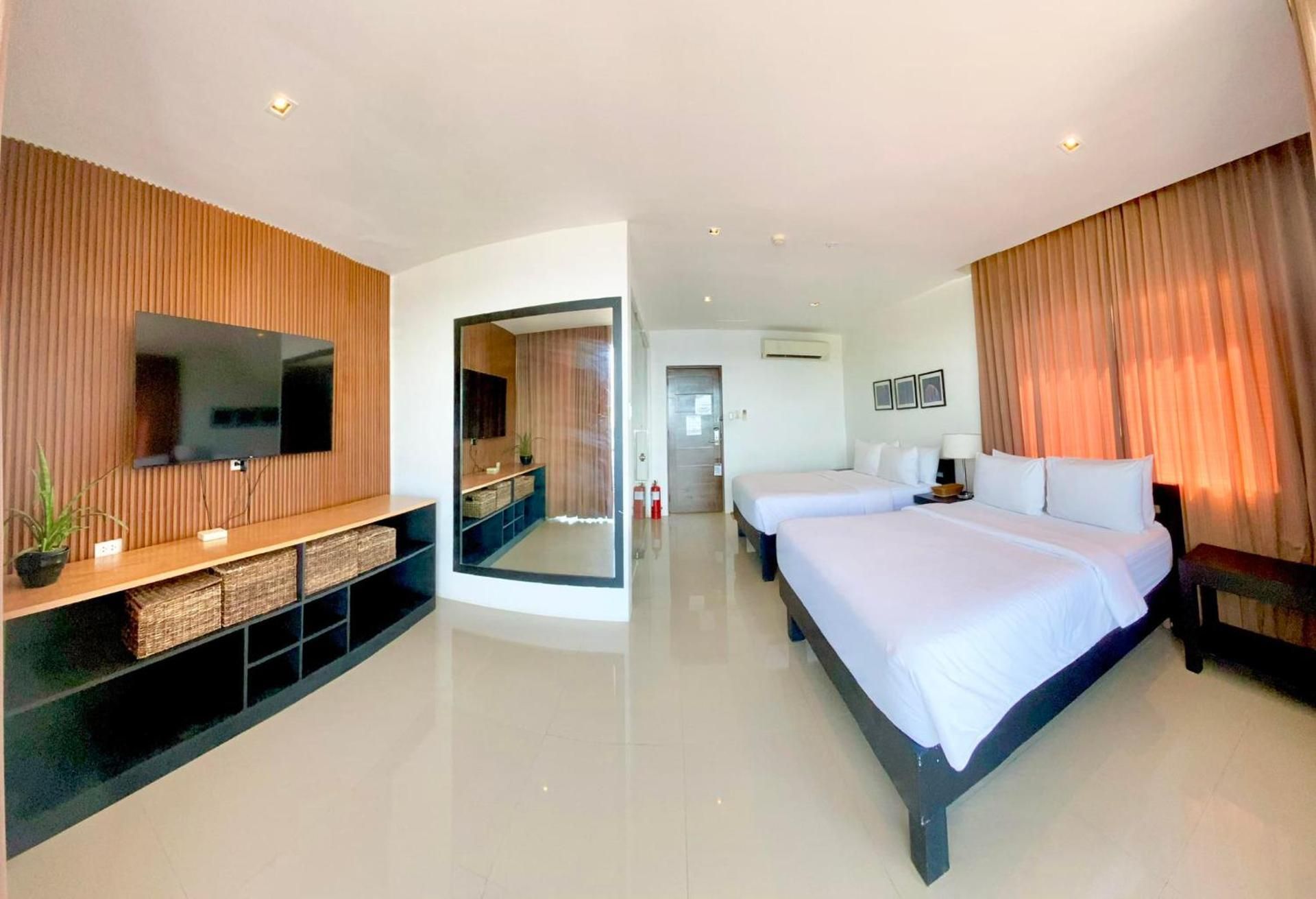 Deluxe Double or Twin Room