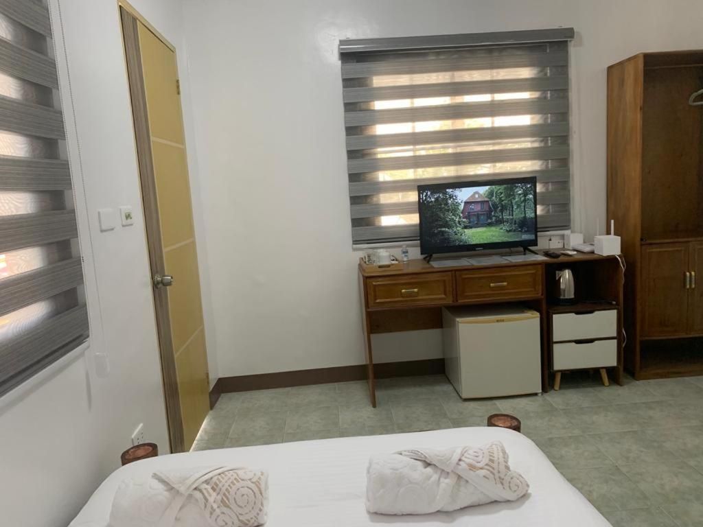 The Philip Ann Resort Deluxe Double Room with Shower 2