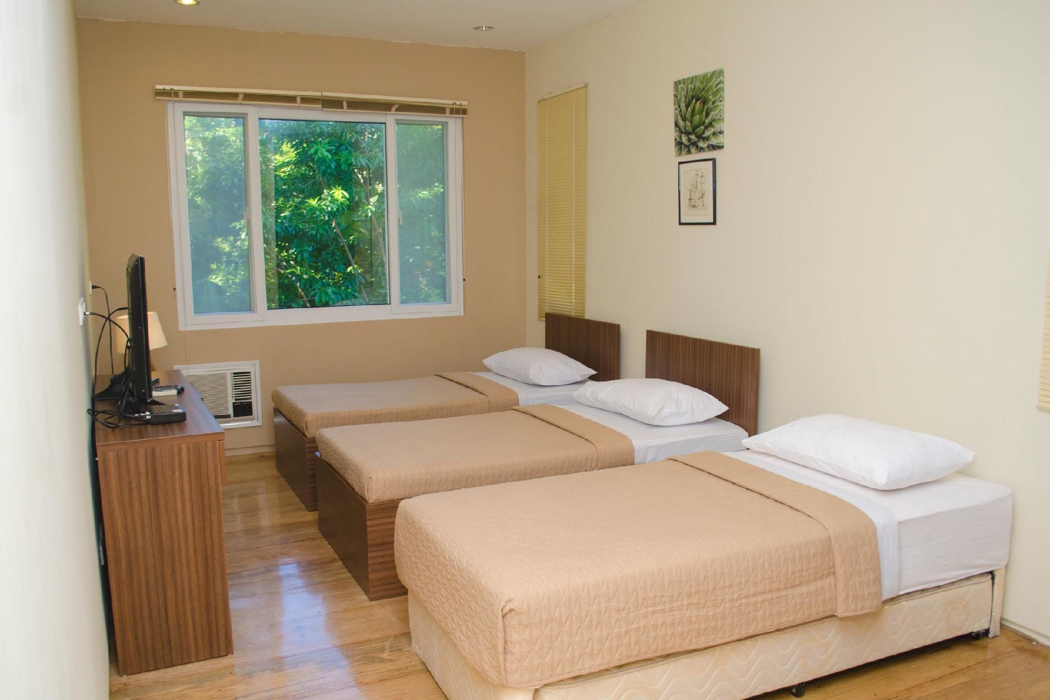 Paradiso Rito Deluxe Triple Bed 2