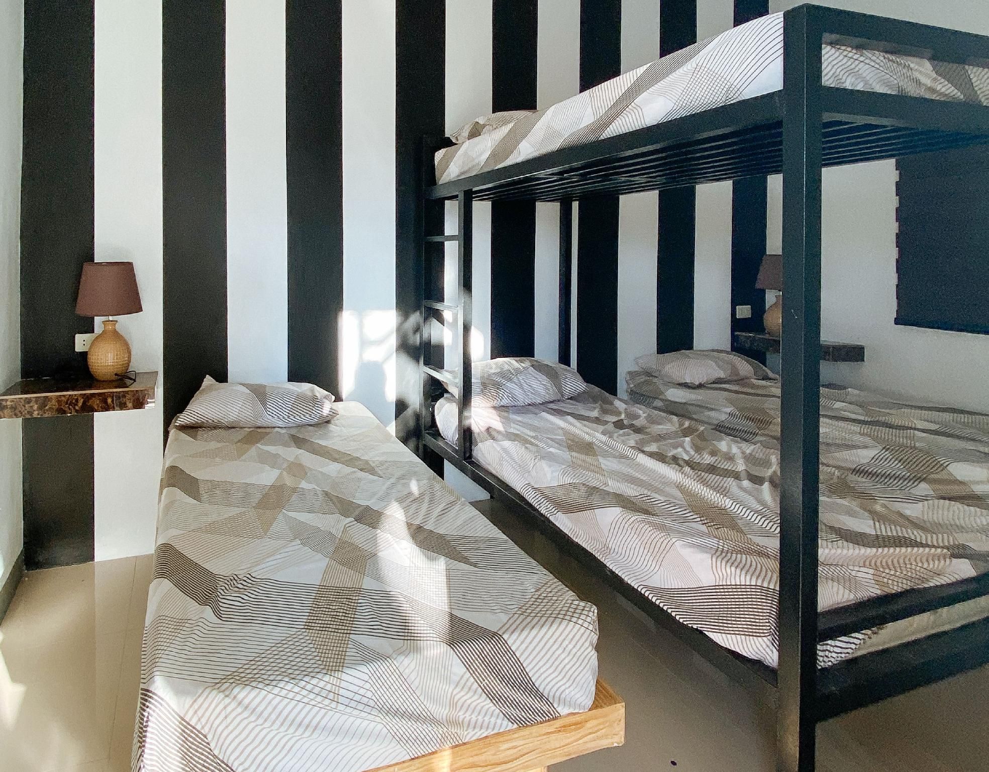 8-Bed Mixed Dormitory Room