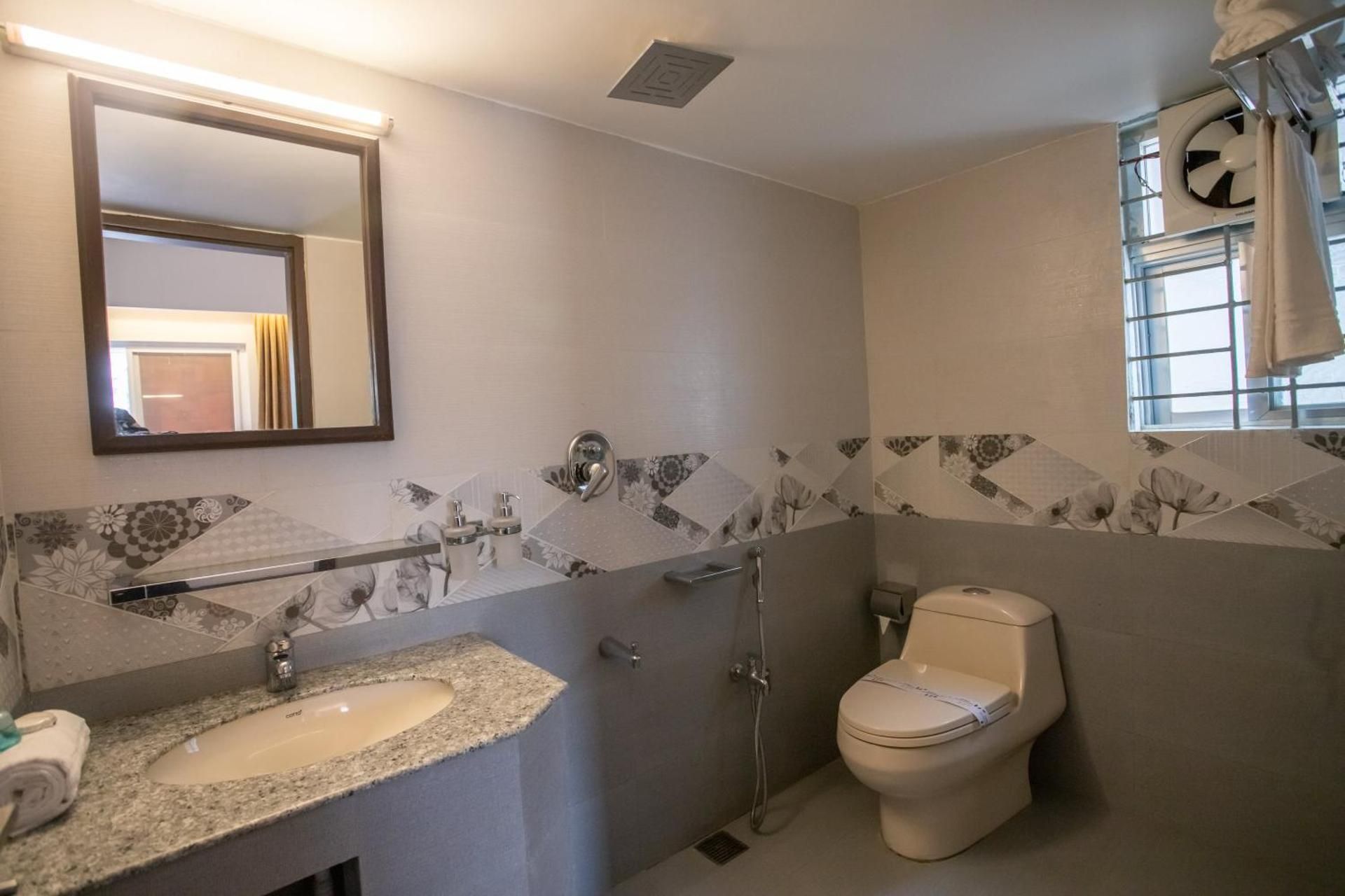 Jatra Flagship Chattogram City Centre Double Deluxe Room