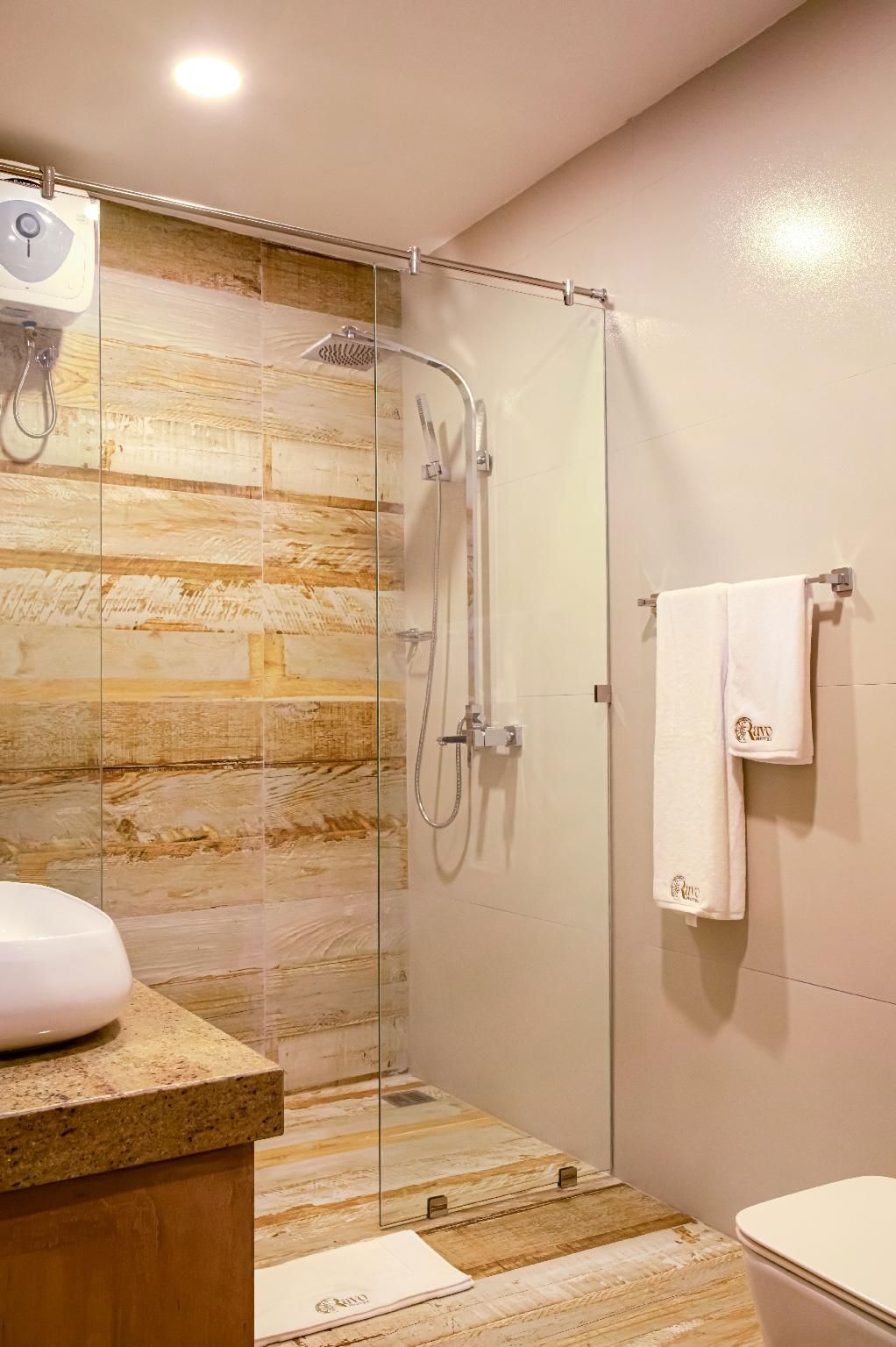 Ravo Hotel Deluxe Double or Twin 3