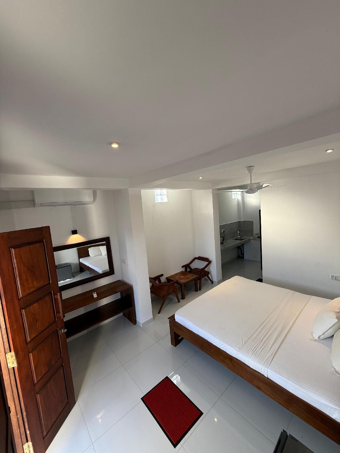 ArrowFront Hotel Deluxe Balcony