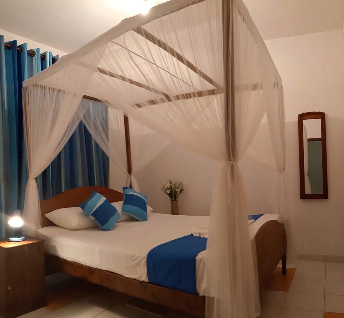 Queen Room with View